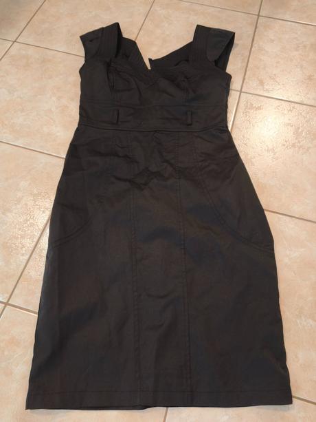 Šaty čierne krátke, 40