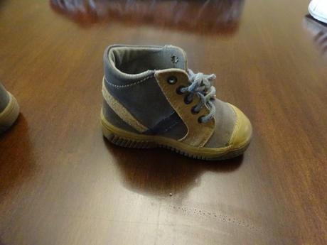 Topánky, baťa,22