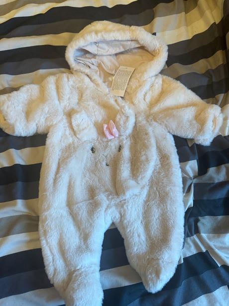 Overal zajko, zara,68