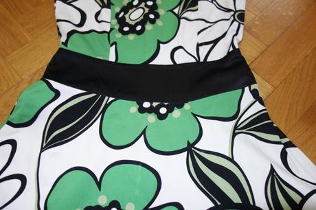 Krásne šaty s kvetmi, chantall,38