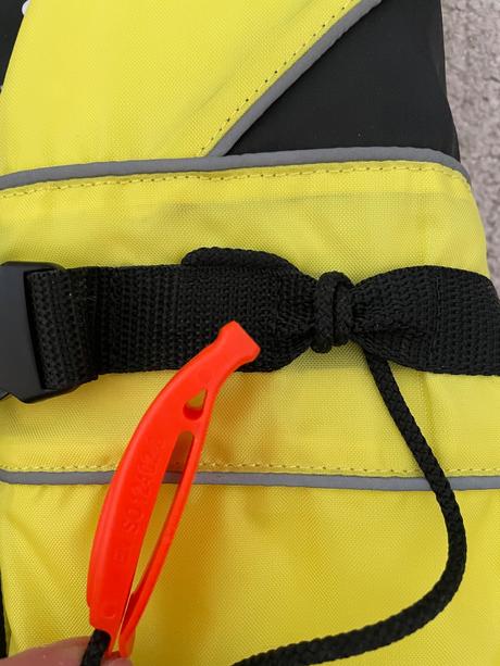 Záchranná vesta, m