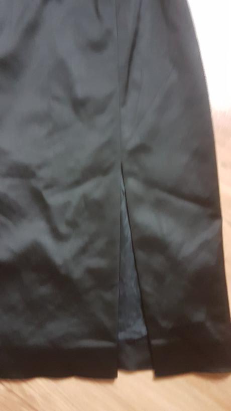 Nádherné šaty so šnurovačkou vzadu zn oasis, s