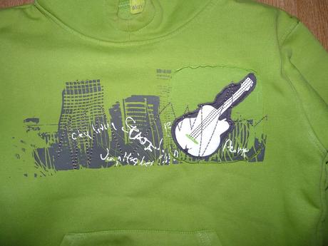 Hrubšia mikina, 146