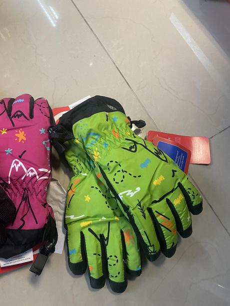 Zimné lyžiarske rukavice, 110 - 146