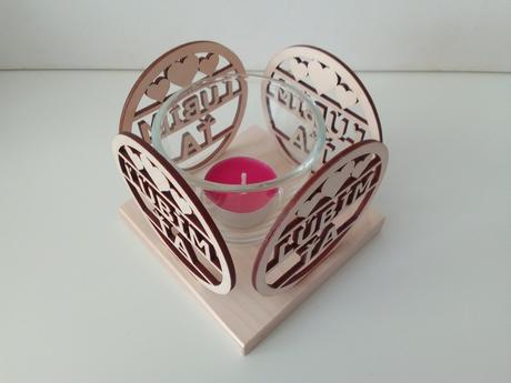 Originálny drevený svietnik, 