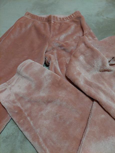 Domaci ubor flisovy, tezenis,s