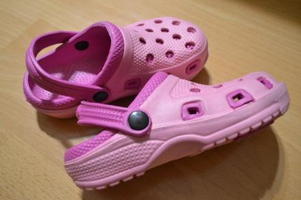 Dievčenské nastaviteľné crocsy, 28