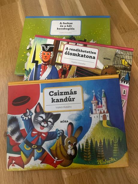 Mora konyvek terbeli mesék,