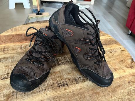 Nepremokave trespass tenisky vel.45, 45