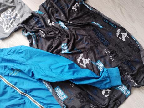 Bunda +čiapka a šál, 146