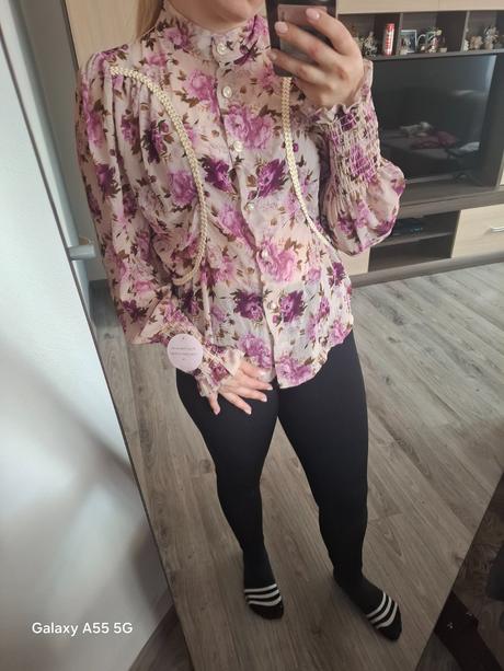 Kvetinová blúzka, m / s