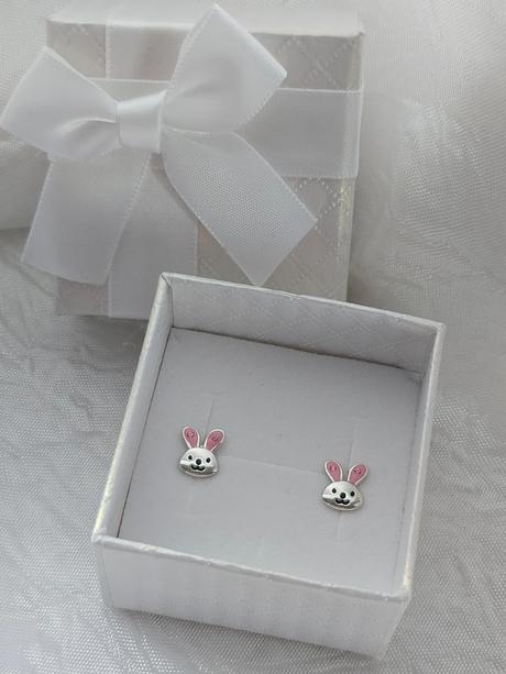 Strieborné náušnice zajačik, 
