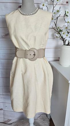 Pekné jednoduché šaty, m