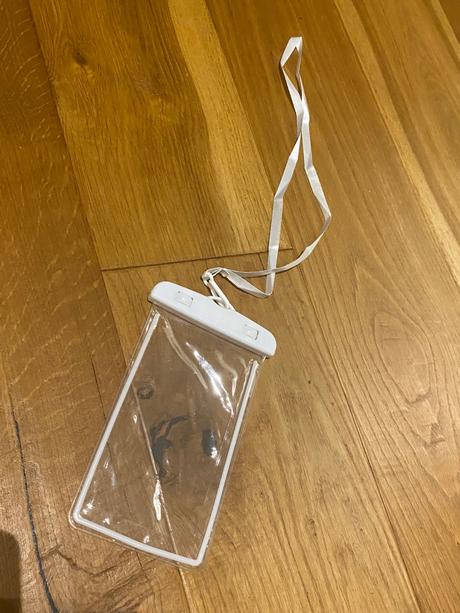 Vodotesné obaly na mobil, 