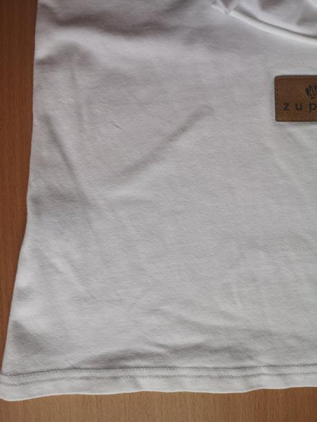 Biely slim top s volánom a prekrížením zn. zuppa, 140