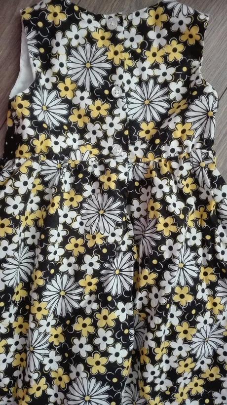 Margaretkove šaty, 92