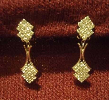 Štrasové náušnice, 