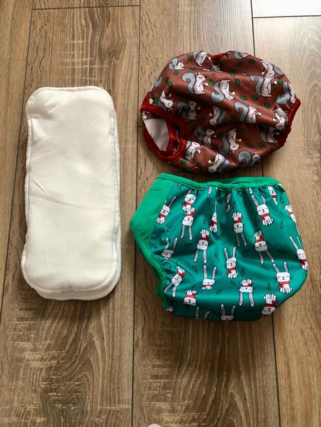 2ks opakovane použiteľné plienky, 