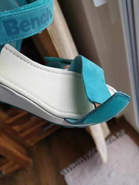 Sandále s originál krabicou, 37