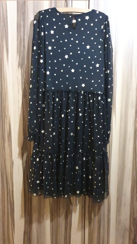 Cierne saty s hviezdickami, 164