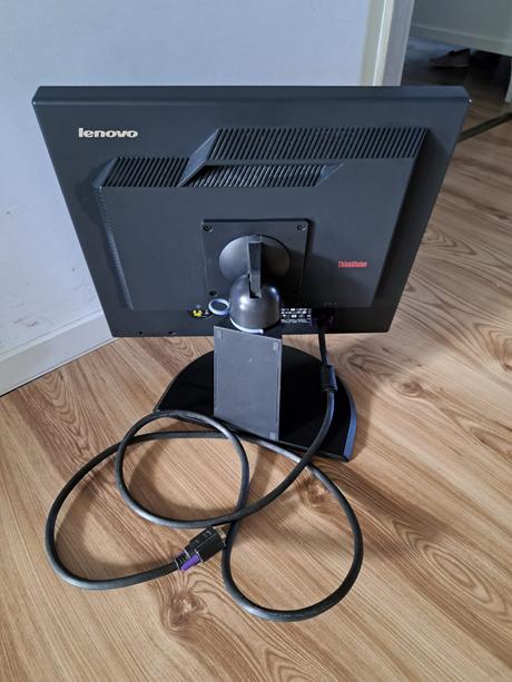 Monitor lenovo thinkvision l1900pa, lenovo