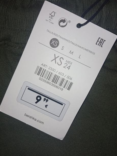 Khaki šortky bershka (24), bershka,xs