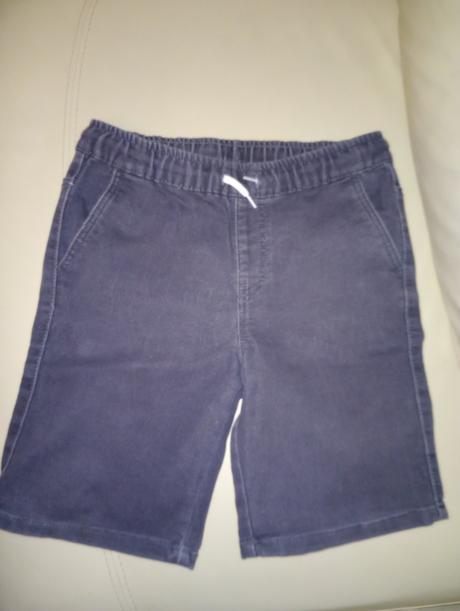 Ponúkam chlapčenské kraťase, kik,152