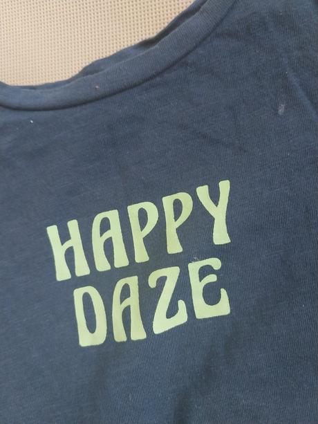 Tricko happy, reserved,134