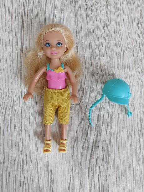 Barbie sestrička chelsea a poník,