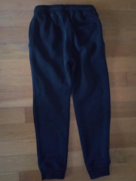 Chlapčenské tepláky, 146