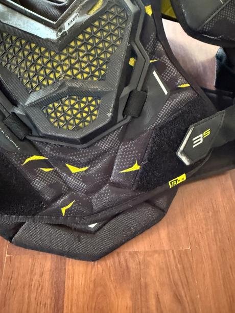 Hokejová vesta bauer supreme 3s, bauer,m