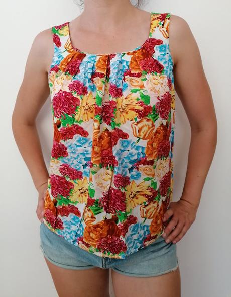 Kvietkovaný top amisu, amisu,s