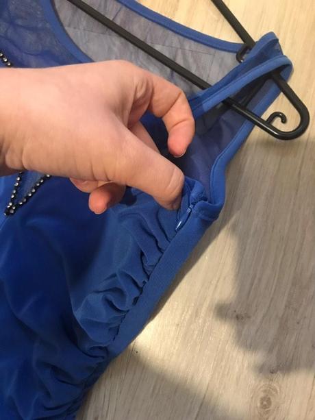 Slávnostné šaty, s