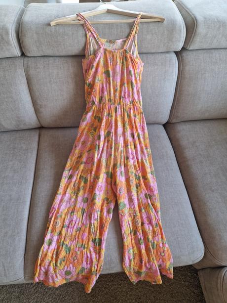 Letný overal, 146