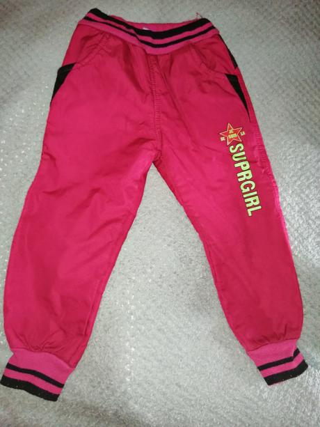 Nepremokavé nohavice, 110