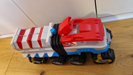 Labkova patrola terrenny dino nakladiak, 