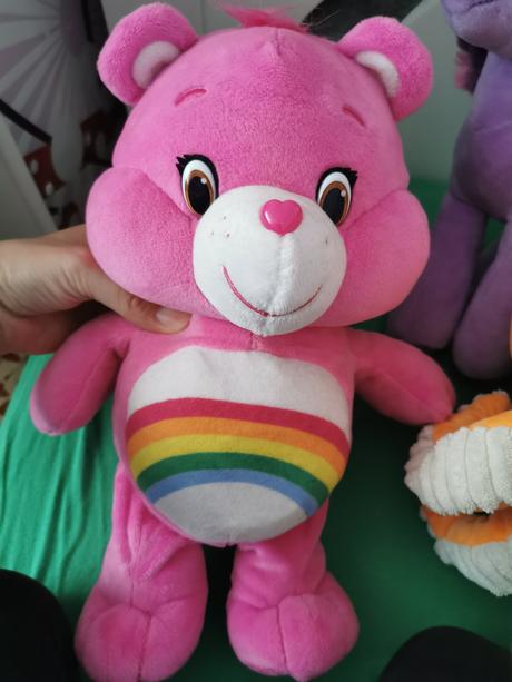 Chichotajúci plyšový macko, 