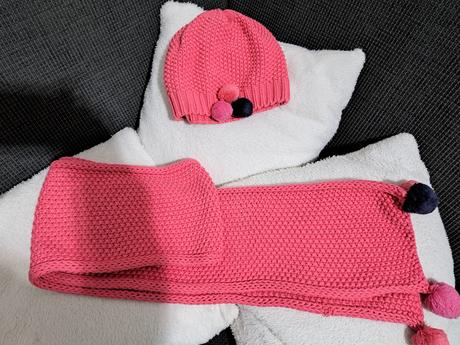 Čiapka, šál, h&m,110