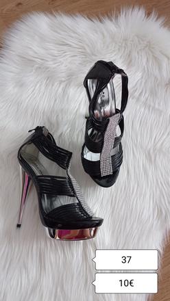 Sandálky, 37