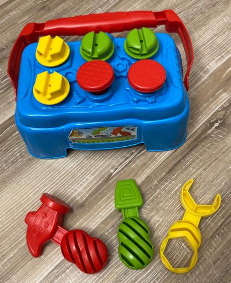 Pracovný stolík/detské náradie, 