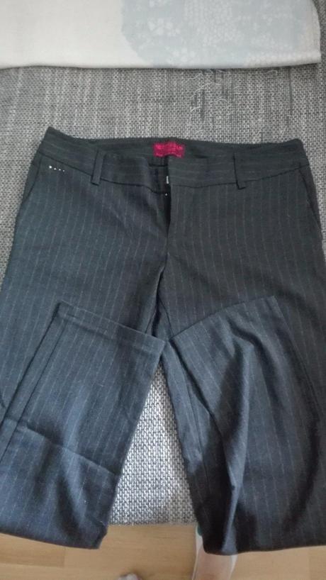 Nohavice bershka, 40