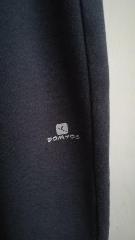 Tepláky, domyos,152