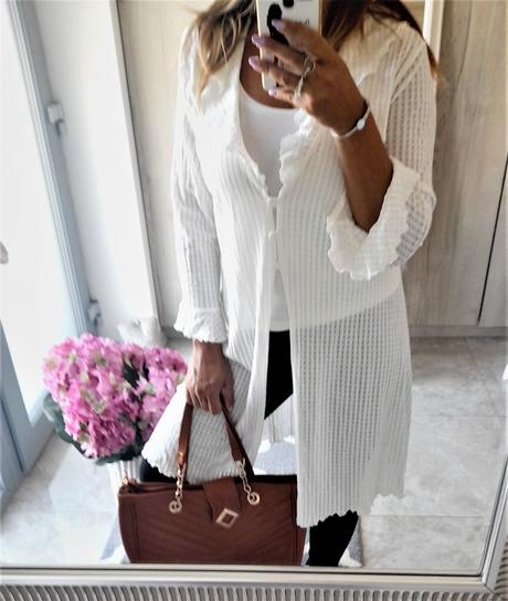 Romantický svetrík-prehozka-m/l, m