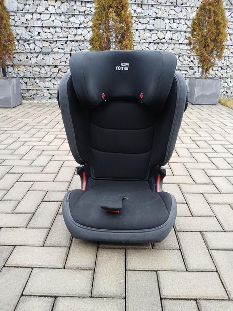 Autosedačka, britax