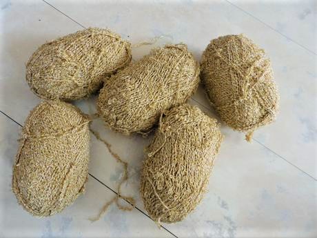 Uzlíčková priadza na pletenie /300 gr., 