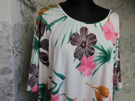 Velmi pekne tričko, 56