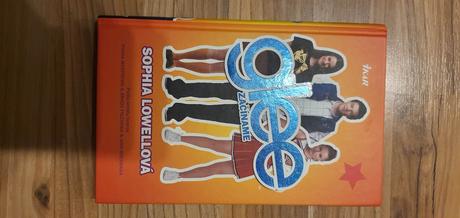 Kniha glee zaciname, 