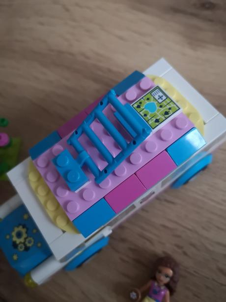 Lego friends 41333 olivia a jej špeciálne vozidlo, 