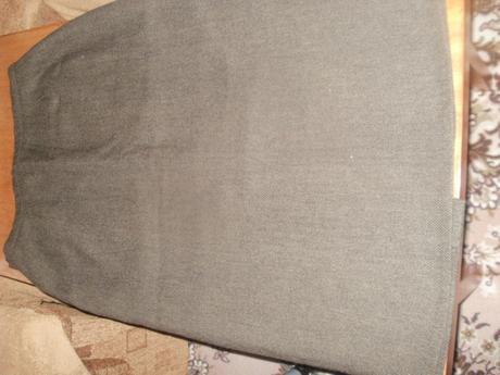 Sukna vhodna na zimu., xxl