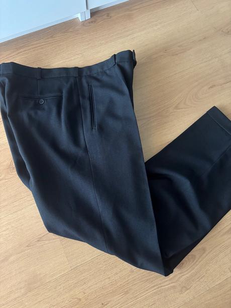 Pánsky čierny oblek -sako+vesta+nohavice - veľ.52, 52